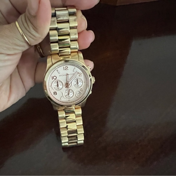 Michael kors watch